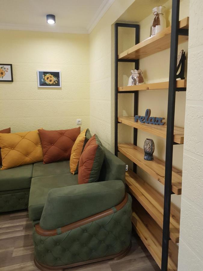 Relax Apartment Samtredia Exterior foto