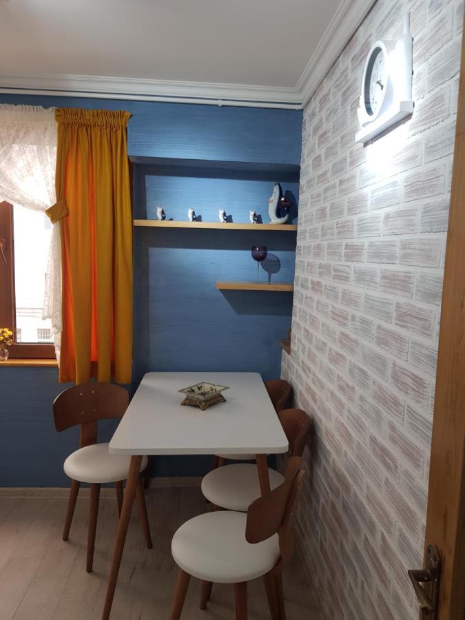 Relax Apartment Samtredia Exterior foto