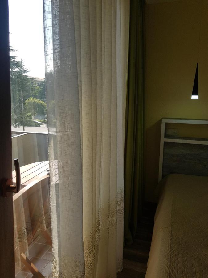 Relax Apartment Samtredia Exterior foto
