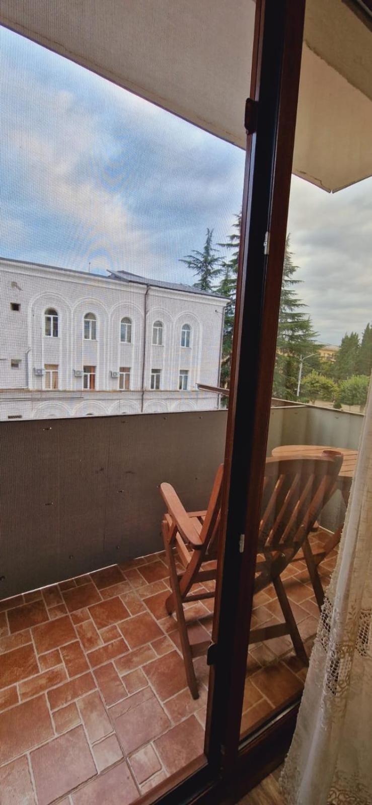 Relax Apartment Samtredia Exterior foto